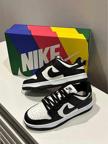 Nike Dunk Panda