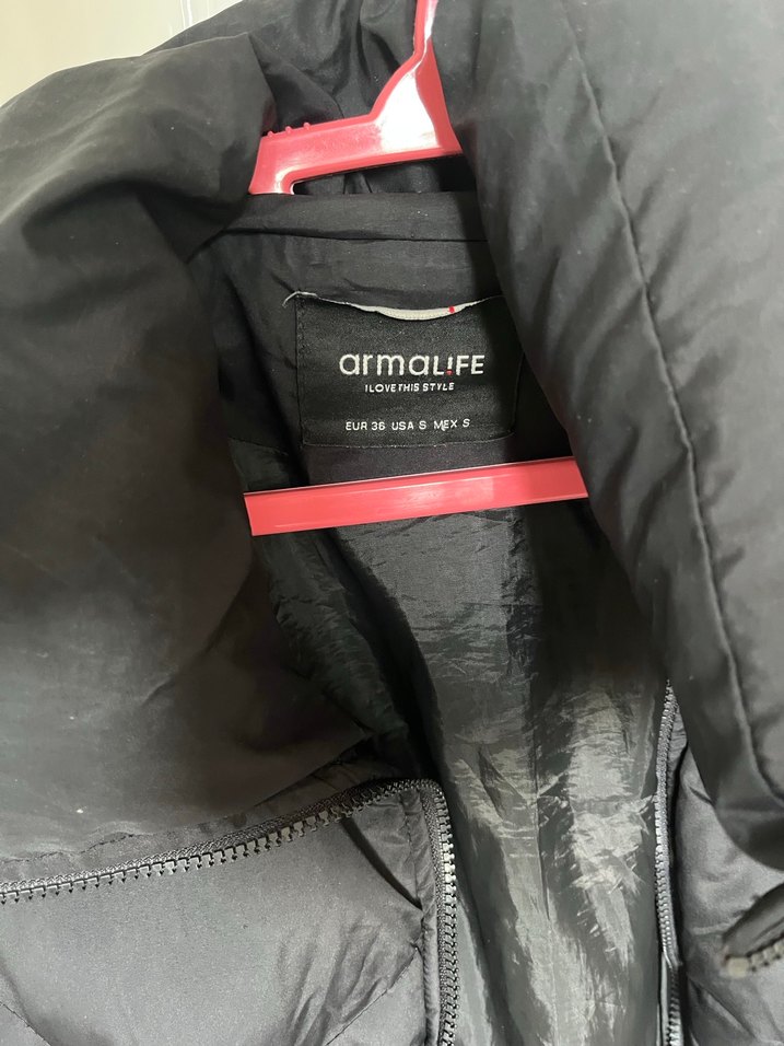 Siyah Fermuarlı Yüksek Yakalı Kadın Mont - Görsel 2