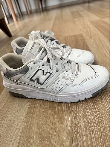 New Balance 550