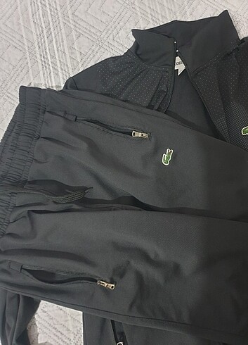 m Beden siyah Renk Lacoste marka unisex eşofman takimi