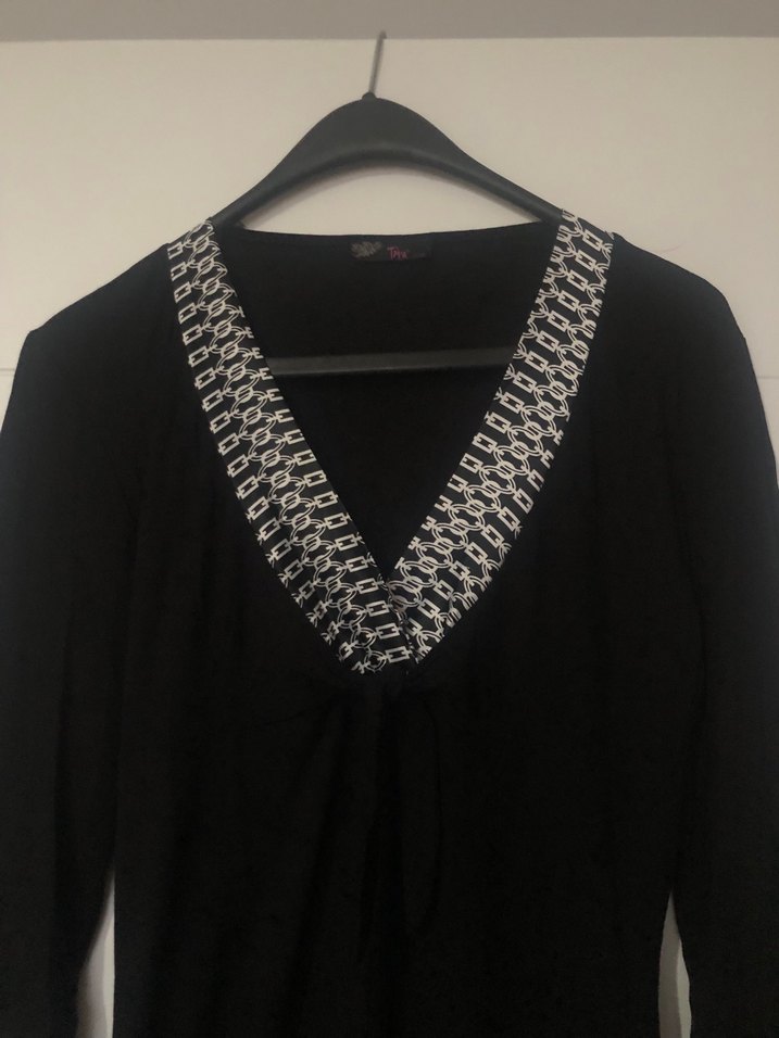 Zincir Detaylı Siyah Uzun Kollu Gotik Elbise - Görsel 2