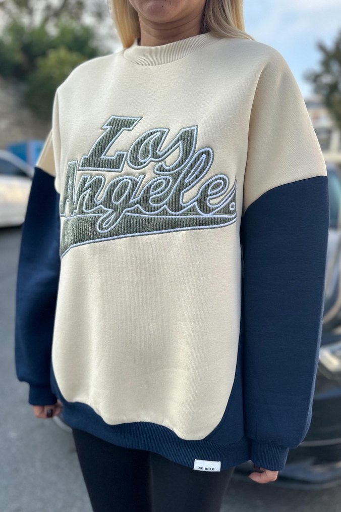 Beyaz Lacivert Baskılı Kadın Sweatshirt - Görsel 2