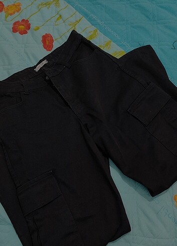 Siyah kargo pantolon