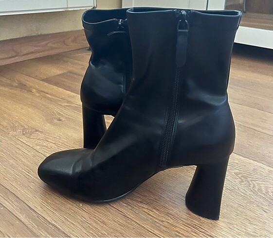 37 Beden Stradivarius bot