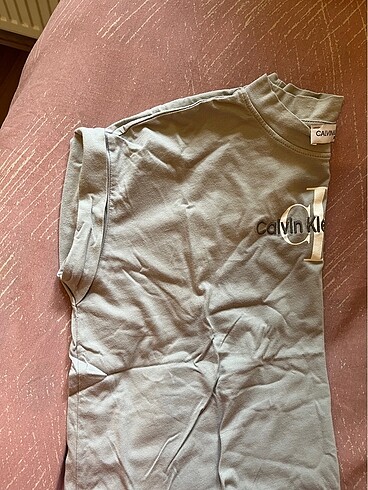 Calvin Klein T-shirt