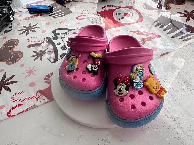 Crocs C 8 ve 9 üzerinde olanları göndermeyeceğim ??