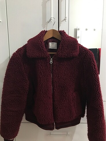 Bershka Mont