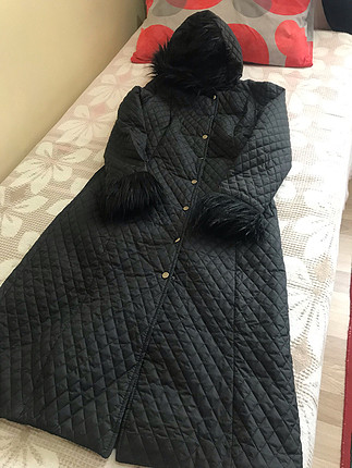 40 Beden siyah Renk Yeni gibi mont