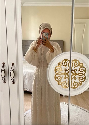 Uzun Kollu Beyaz Şeffaf Bağlamalı Pamuk Elbise