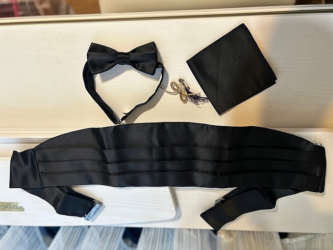  Beden siyah Renk Damat marka papyon ve kuşak seti