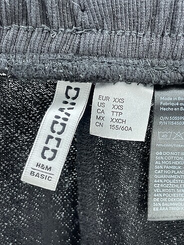 universal Beden siyah Renk H&M Mini Şort %70 İndirimli.