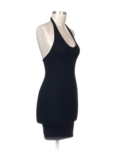 H&M H&M Kısa Elbise %70 İndirimli.