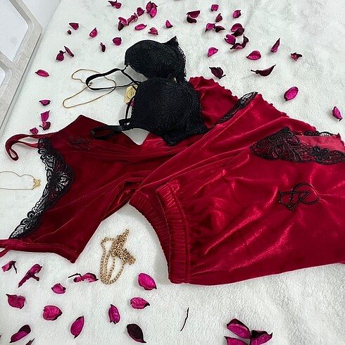 Victoria?s secret şortlu takım
