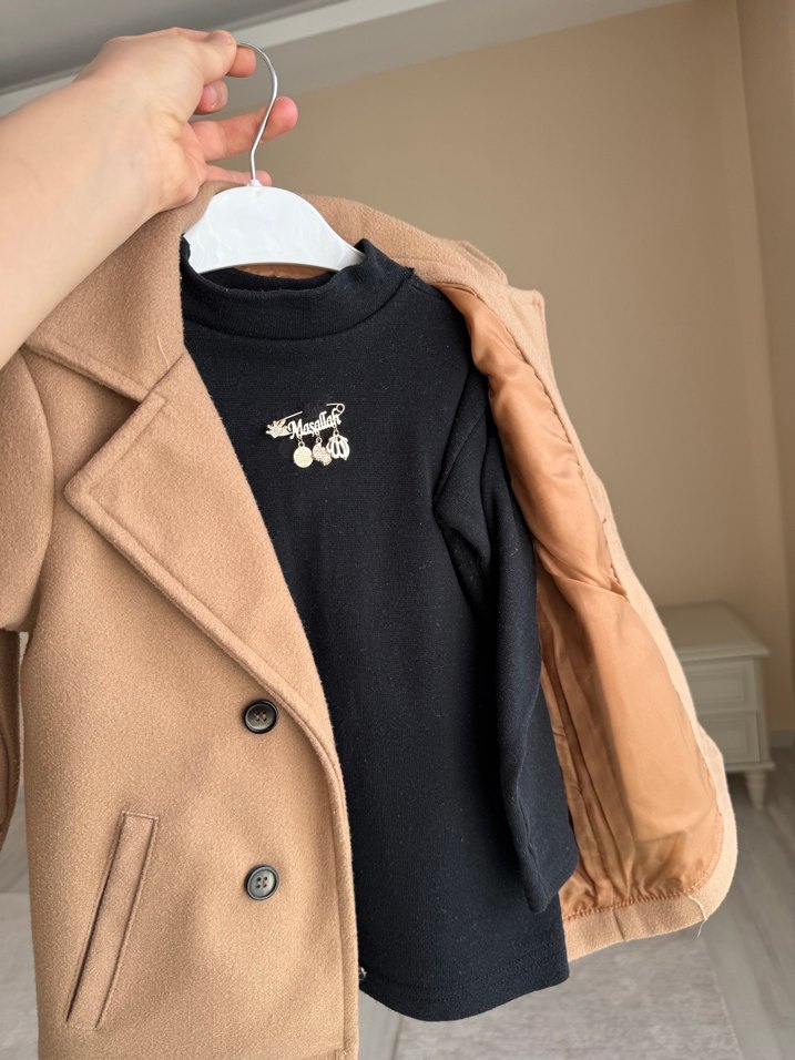 Çocuk Bej Düğmeli Kaban - Görsel 3