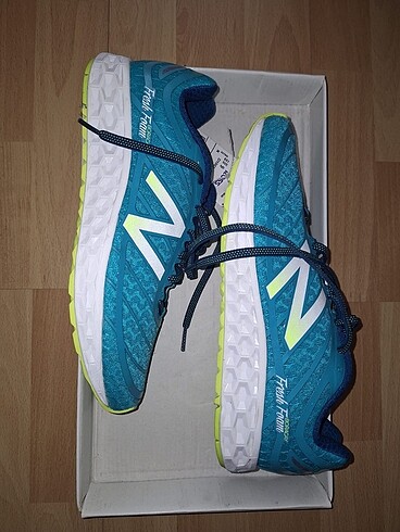 Orjinal New balance sıfır kullanılmamış