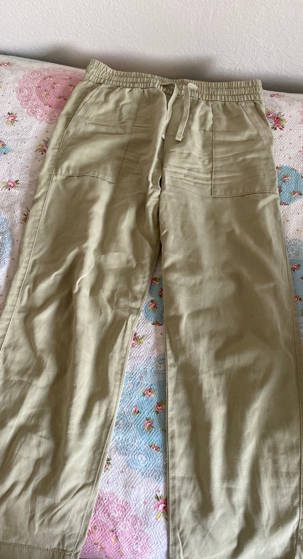 Düğmeli Haki Keten Kadın Pantolon - Görsel 2