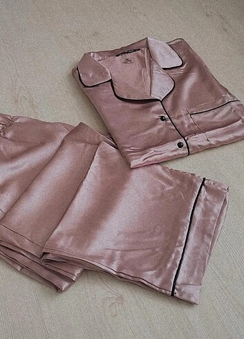 Saten pijama takımı