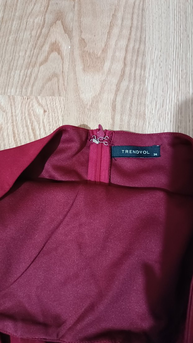 Trendyolmilla Bordo mezuniyet - nişan elbisesi - Görsel 5