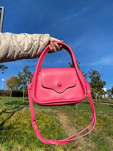 Pembe K L E I N