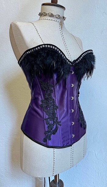 Swan Goth İşlemeli Mor Korse