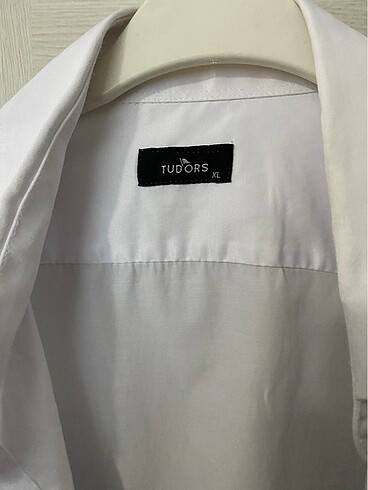 Tudors Beyaz Gömlek - Görsel 2