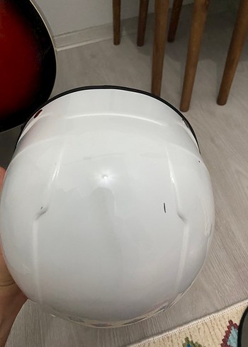 Minimalist Beyaz ve Gri Motosiklet Kaskı - Görsel 7