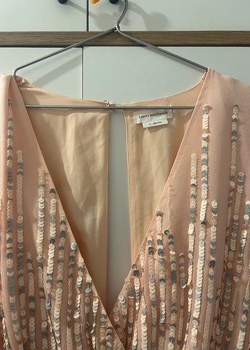 Lovers and Friends Pul Detaylı Pembe Mini Elbise - Görsel 3