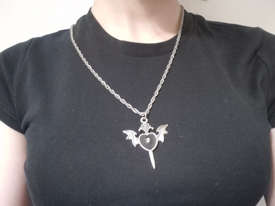 Goth Kanatlı Kalp Zincir Kolye - Görsel 3