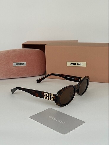 Miu Miu MİU MİU SMU 06Z 50 EKARTMAN LEOPAR