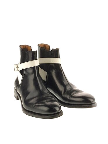 Balenciaga Balenciaga Bot %70 İndirimli.