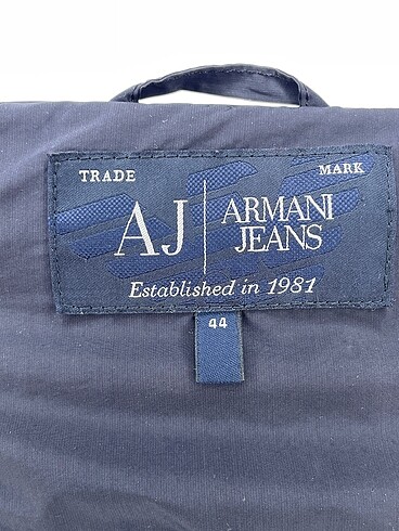 44 Beden lacivert Renk Armani Mont %70 İndirimli.