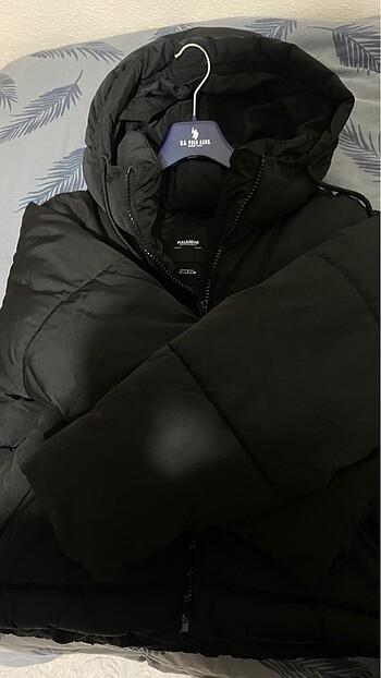 s Beden siyah Renk #PULL&BEAR ŞİŞME MONT