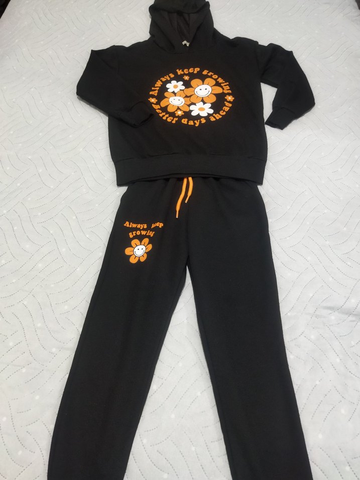 Kız Siyah Baskılı Rahat Eşofman Takımı - Görsel 3