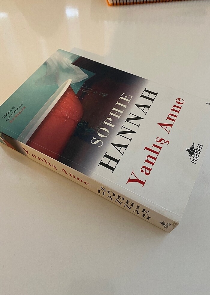 Sophie Hannah-Yanlış Anne - Görsel 3