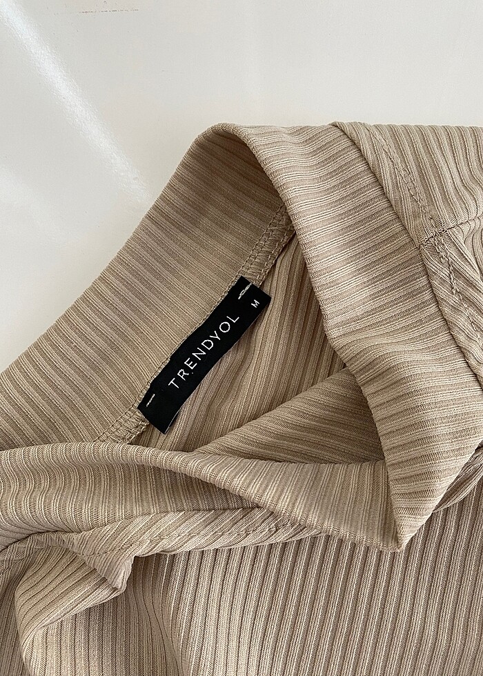 Trendyolmilla Taş V yaka Örme Bluz - Görsel 3