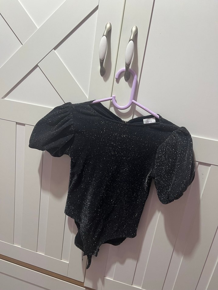 Mini V Yaka Siyah Gotik Bluz - Görsel 2