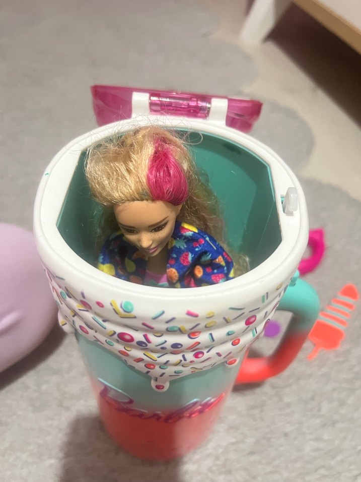 Renkli Barbie Temalı Pipetli Kupa - Görsel 4