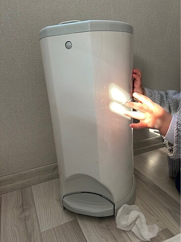 Diğer Korbell çöp kovası