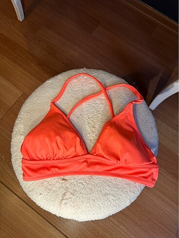 H&M Nar çiçeği H&M bikini üstü