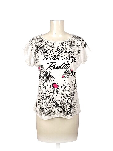 PreLoved T-shirt %70 İndirimli.