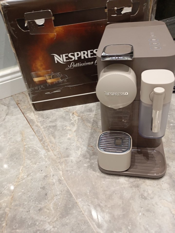 Nespresso kahve makinesi, süt köpürtücülü, - Görsel 3