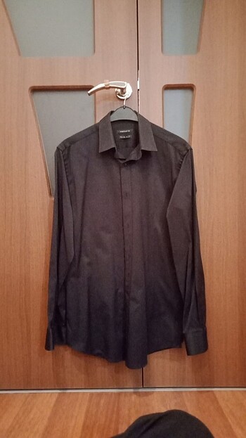 Slim fit saten gömlek 