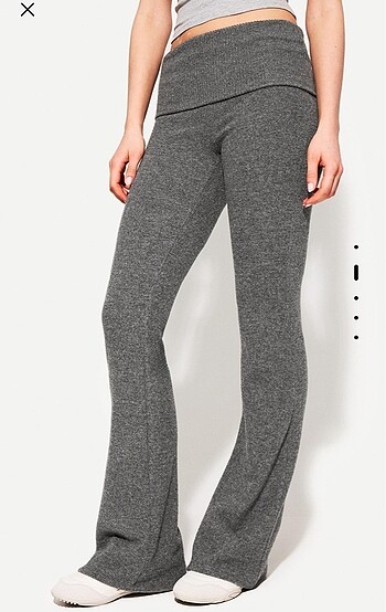 Bershka İspanyol paça pantolon