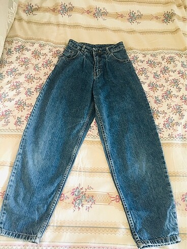 mom jean