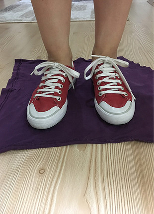 Lacoste spor ayakkabı