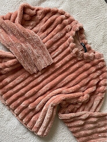 Zara Peluş Üst