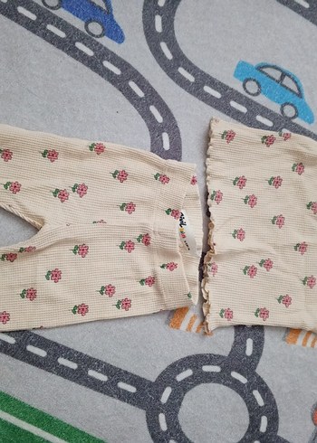 Bej Çiçek Desenli Kız Bebek Takım