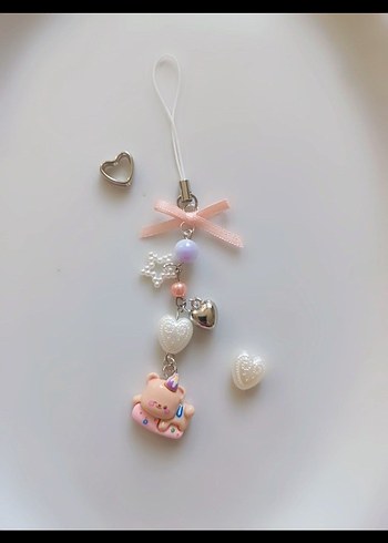 Yeşil Fiyonk Detaylı Nakışlı Kadın Charm - Görsel 3