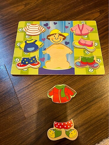 Diğer 4 set ahşap puzzle