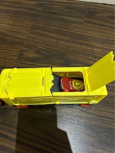  Beden Hotwheels truck